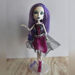 Monster High First Wave Spectra G1